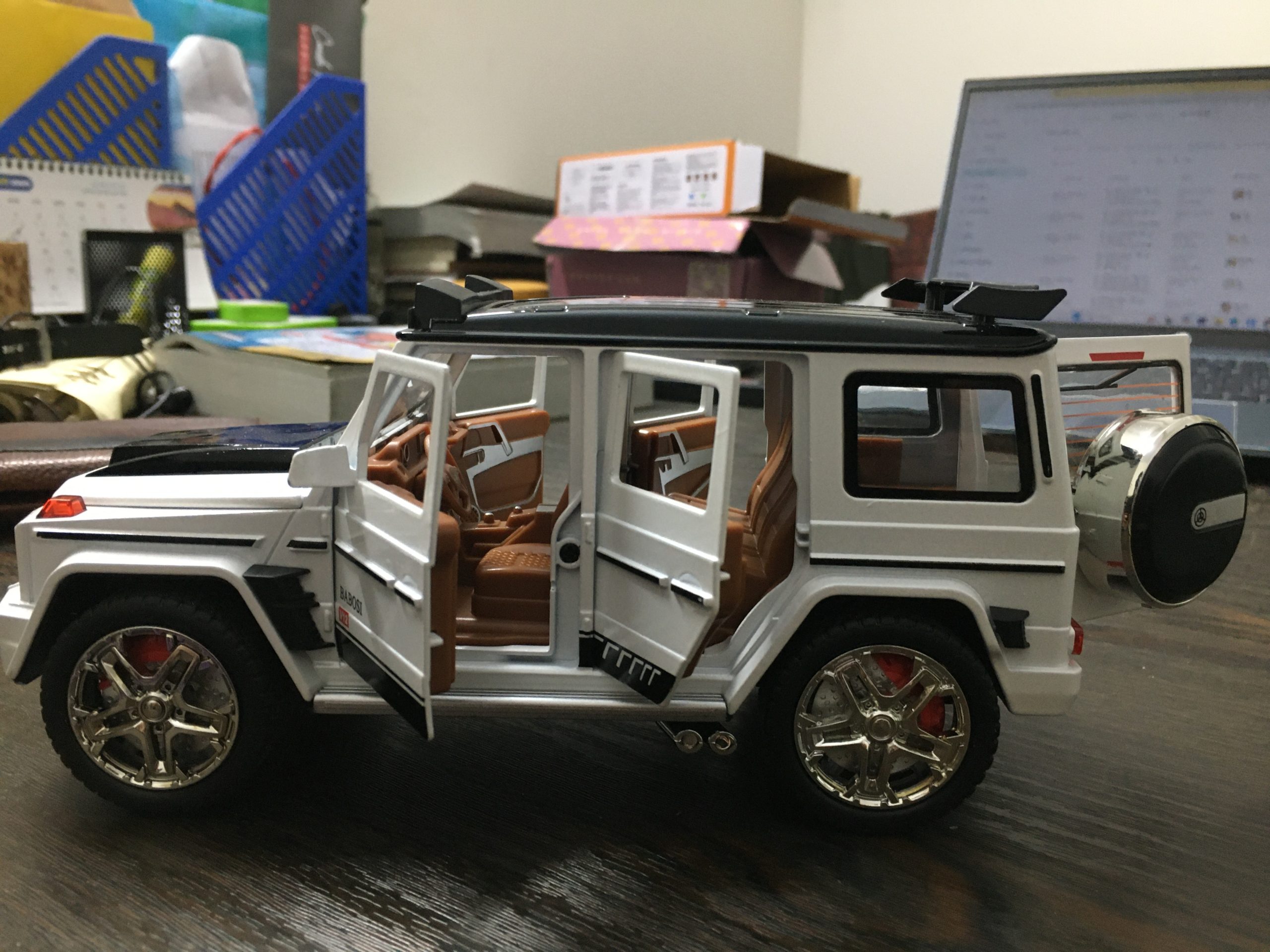 G500 AMG Off-Road SUV Alloy Car Model - Image 7